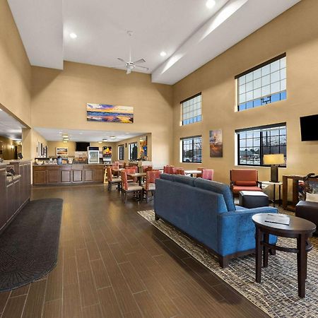 Comfort Inn Ludington Near Us-10 Extérieur photo