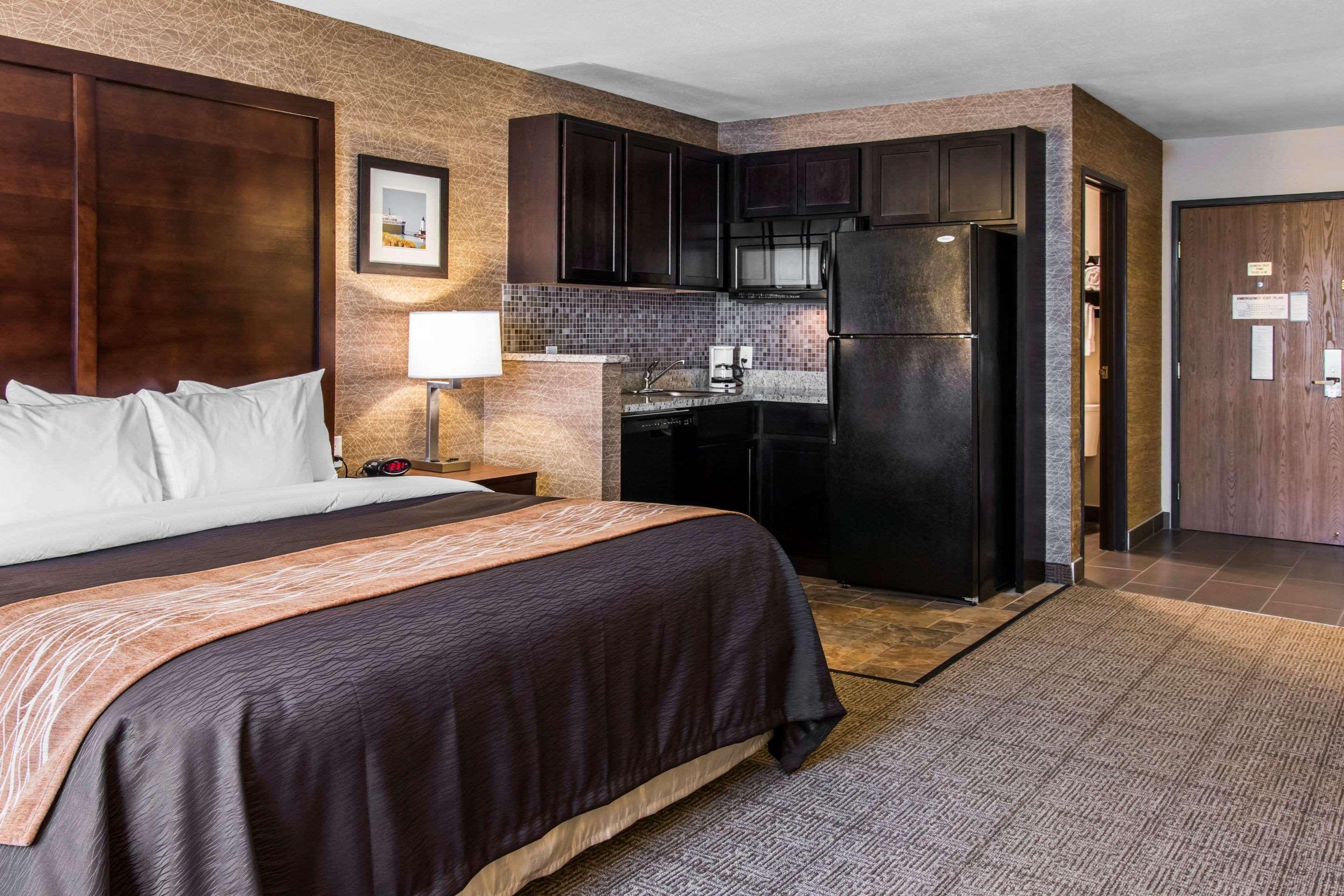 Comfort Inn Ludington Near Us-10 Extérieur photo