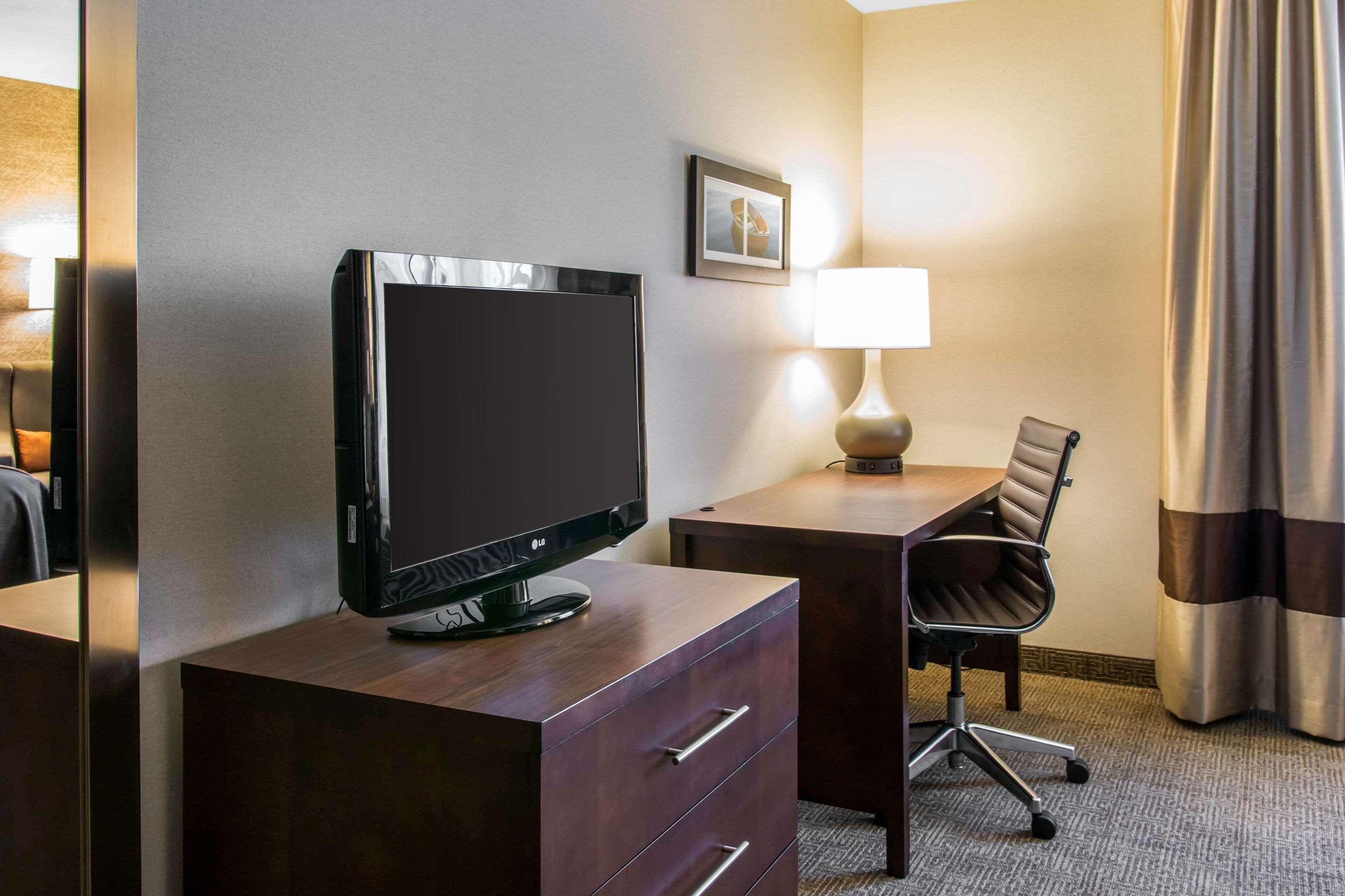 Comfort Inn Ludington Near Us-10 Extérieur photo