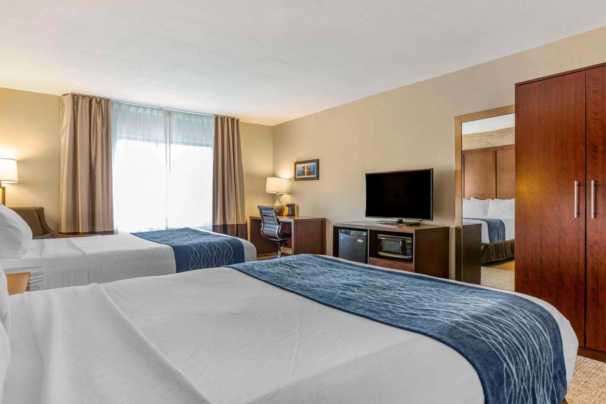 Comfort Inn Ludington Near Us-10 Extérieur photo