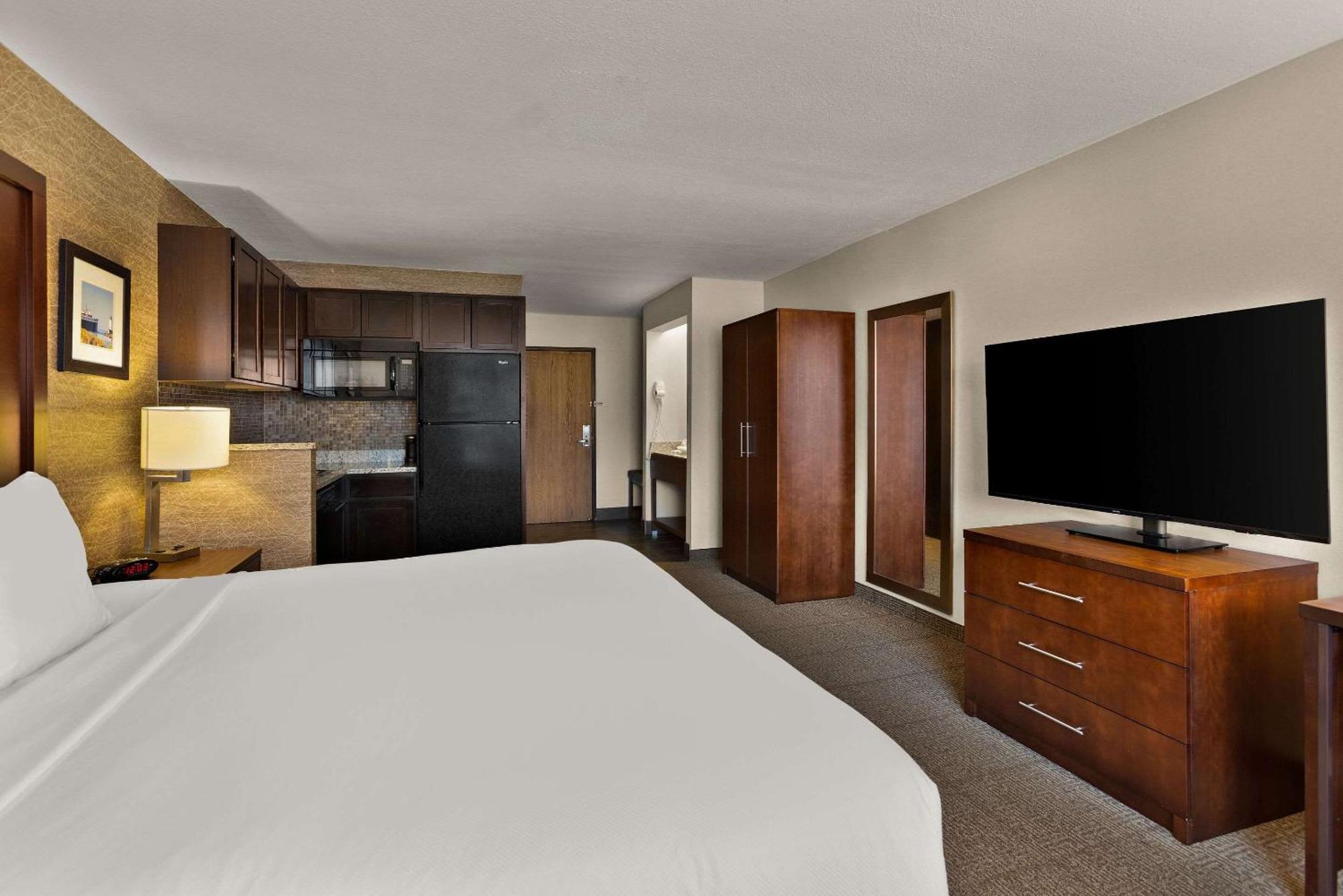 Comfort Inn Ludington Near Us-10 Extérieur photo